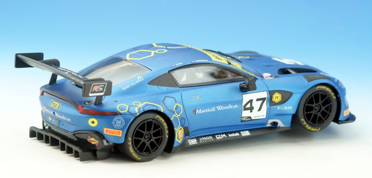 SCALEXTRIC Aston Martin Vantage  GT 3 blue # 47